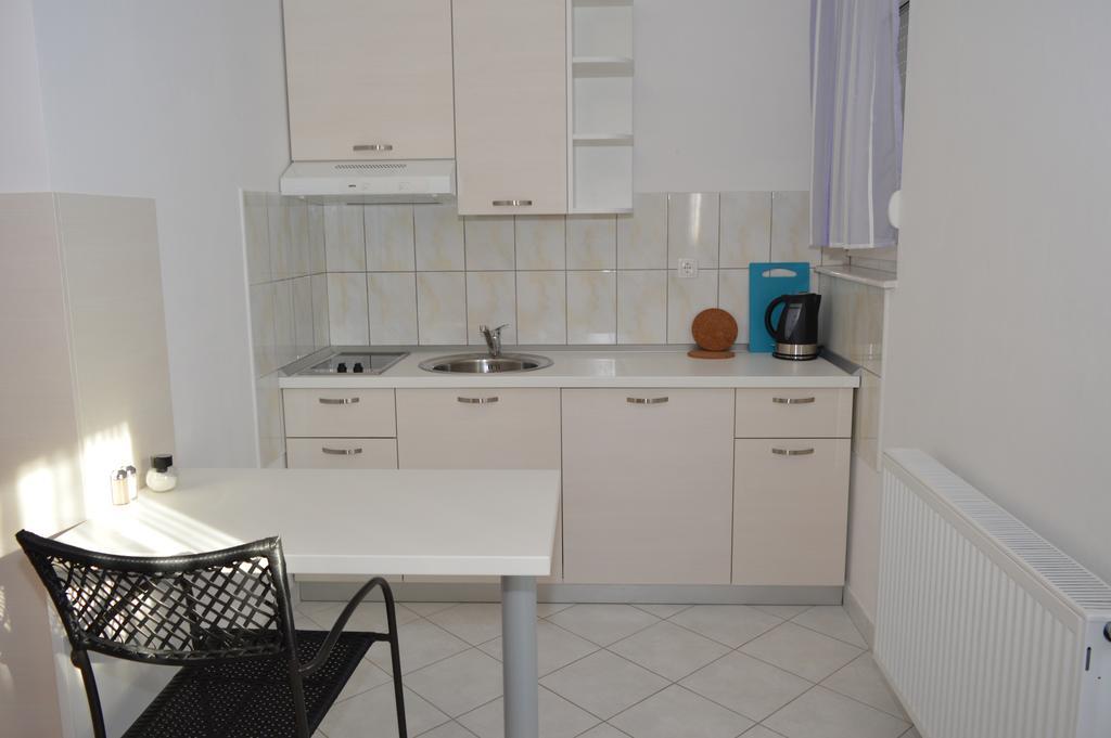 פודסטראנה Permarinus Apartments חדר תמונה