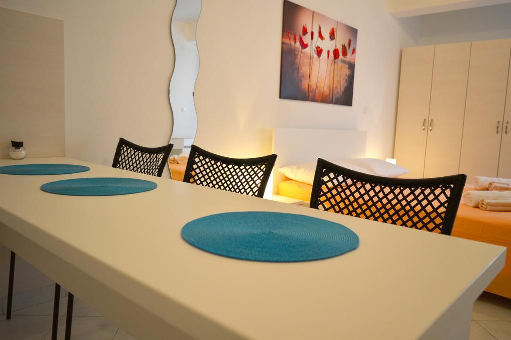 פודסטראנה Permarinus Apartments חדר תמונה